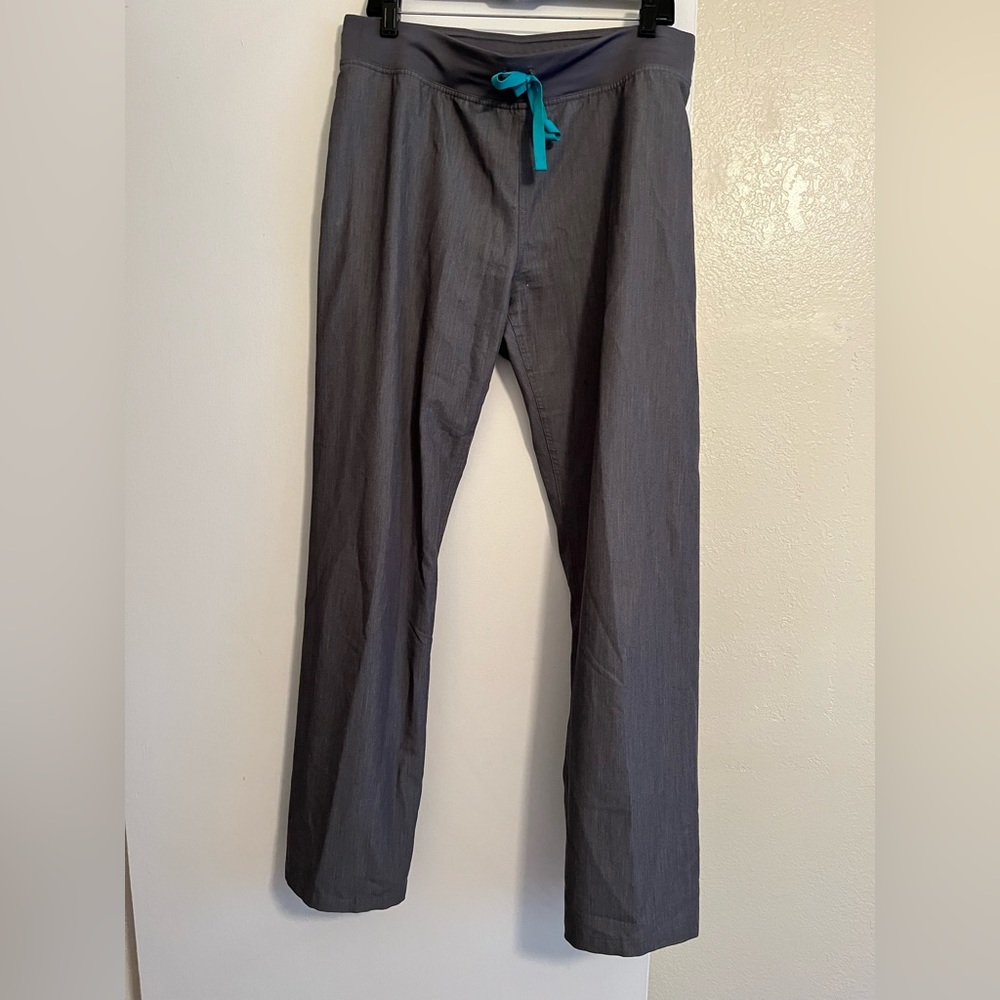 FIGS women's Graphite Livingston - Tall Basic Scrub Pants - M